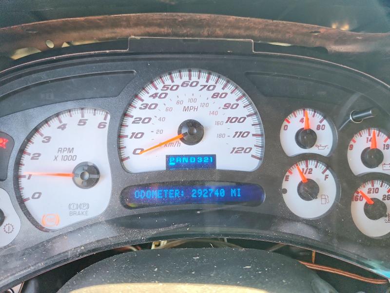 2005 Gmc New Sierra მანქანა იყიდება აუქციონზე, vin: 2GTEC13T451164677, აუქციონის ნომერი: 67351056