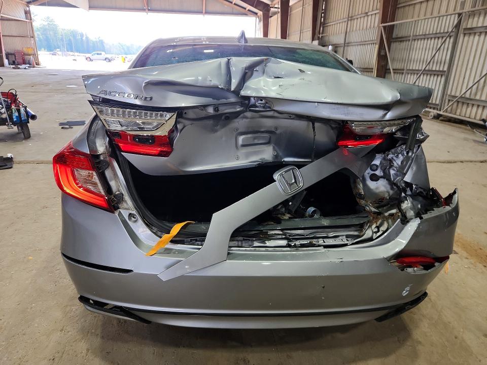 Продажа на аукционе авто 2018 Honda Accord, vin: 1HGCV1F11JA163709, номер лота: 68875266