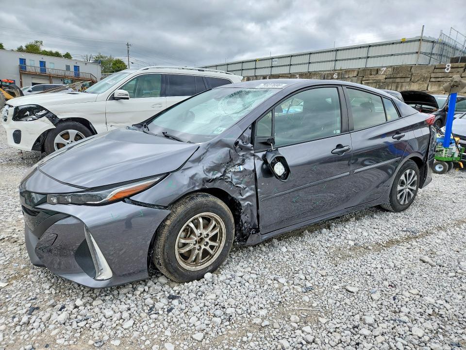 Auction sale of the 2022 Toyota Prius Prime, vin: JTDKAMFP4N3201147, lot number: 70327696