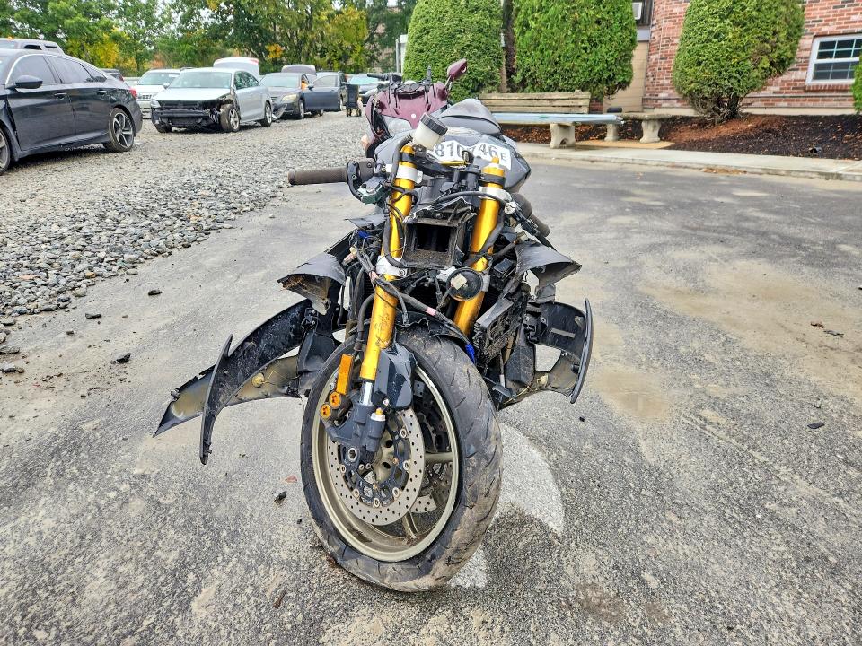 70810746 :رقم المزاد ، JYARJ16E58A003040 vin ، 2008 Yamaha Yzfr6 مزاد بيع