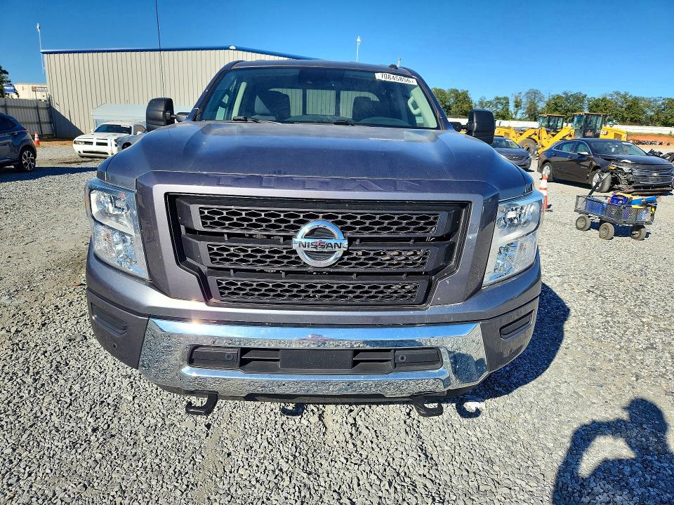 70845856 :رقم المزاد ، 1N6AA1FB4MN527383 vin ، 2021 Nissan Titan Xd مزاد بيع