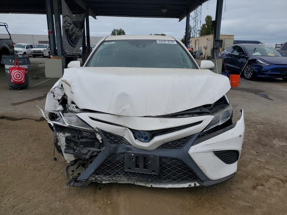Продажа на аукционе авто 2019 Toyota Camry Hybrid, vin: 4T1B21HK0KU517045, номер лота: 69981616