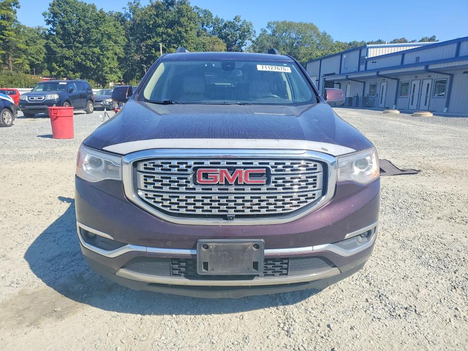 71127676 :رقم المزاد ، 1GKKNXLS0JZ228470 vin ، 2018 Gmc Acadia مزاد بيع