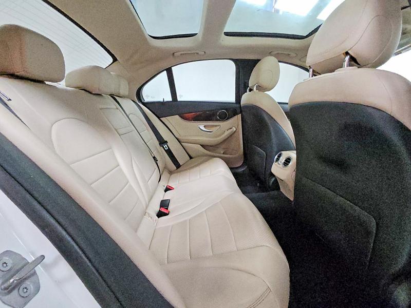 Продажа на аукционе авто 2017 Mercedes-benz C, vin: 55SWF4KB7HU194083, номер лота: 70020616