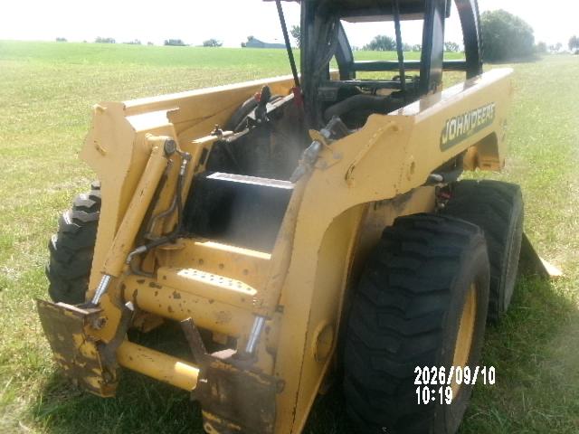 69640116 :رقم المزاد ، KV0260B261822 vin ، 2000 John Deer Industrial Equipment مزاد بيع
