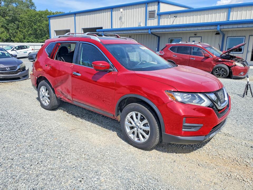 68568026 :رقم المزاد ، 5N1AT2MV2HC833432 vin ، 2017 Nissan Rogue مزاد بيع