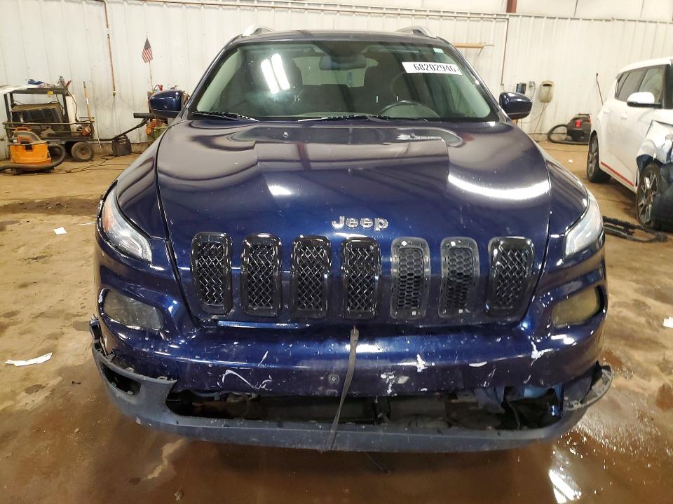 68202946 :رقم المزاد ، 1C4PJLCB8GW293759 vin ، 2016 Jeep Cherokee مزاد بيع