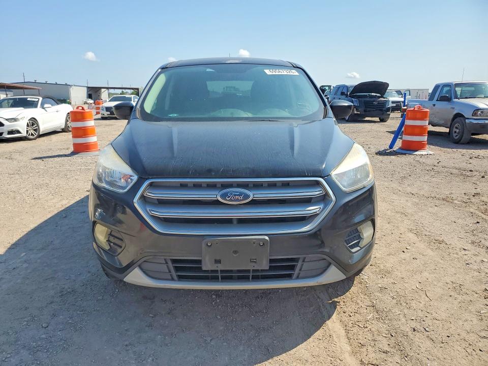 2017 Ford Escape მანქანა იყიდება აუქციონზე, vin: 1FMCU0GDXHUD76263, აუქციონის ნომერი: 69567326