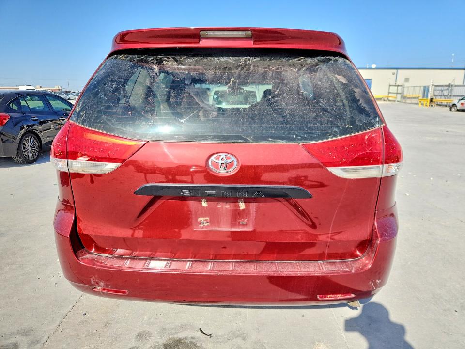 69053246 :رقم المزاد ، 5TDZK3DC5DS307254 vin ، 2013 Toyota Sienna مزاد بيع
