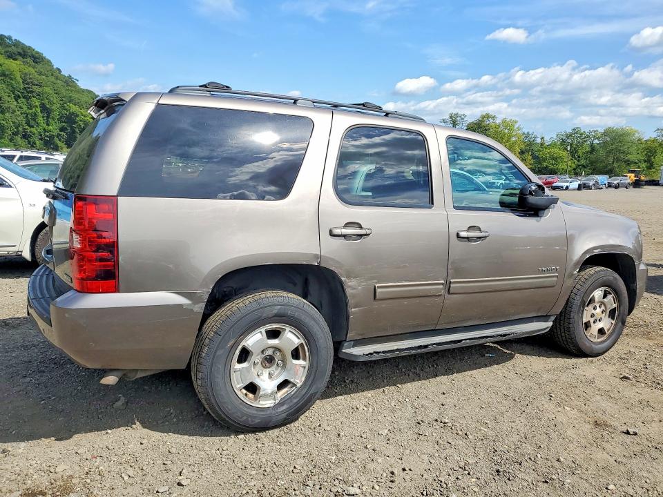 68353906 :رقم المزاد ، 1GNSKAE02CR226128 vin ، 2012 Chevrolet Tahoe مزاد بيع