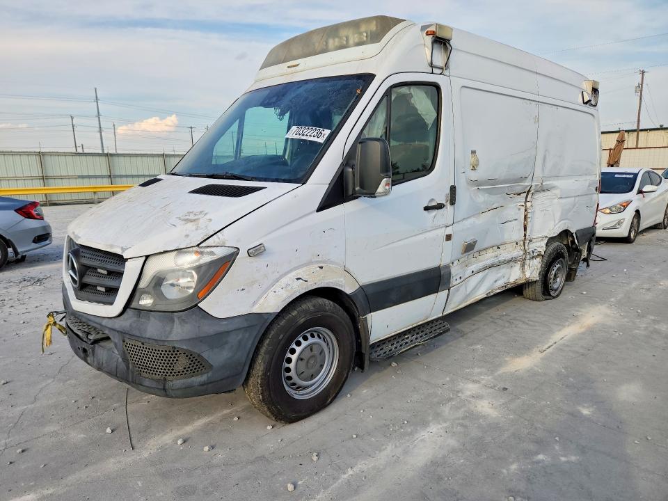 Продаж на аукціоні авто 2015 Mercedes-benz Sprinter, vin: WD3PE7CD7FP155176, номер лоту: 70322236
