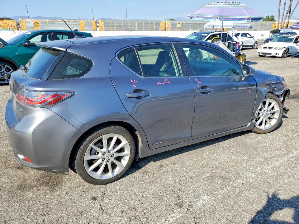 69961546 :رقم المزاد ، JTHKD5BH2D2129279 vin ، 2013 Lexus Ct مزاد بيع
