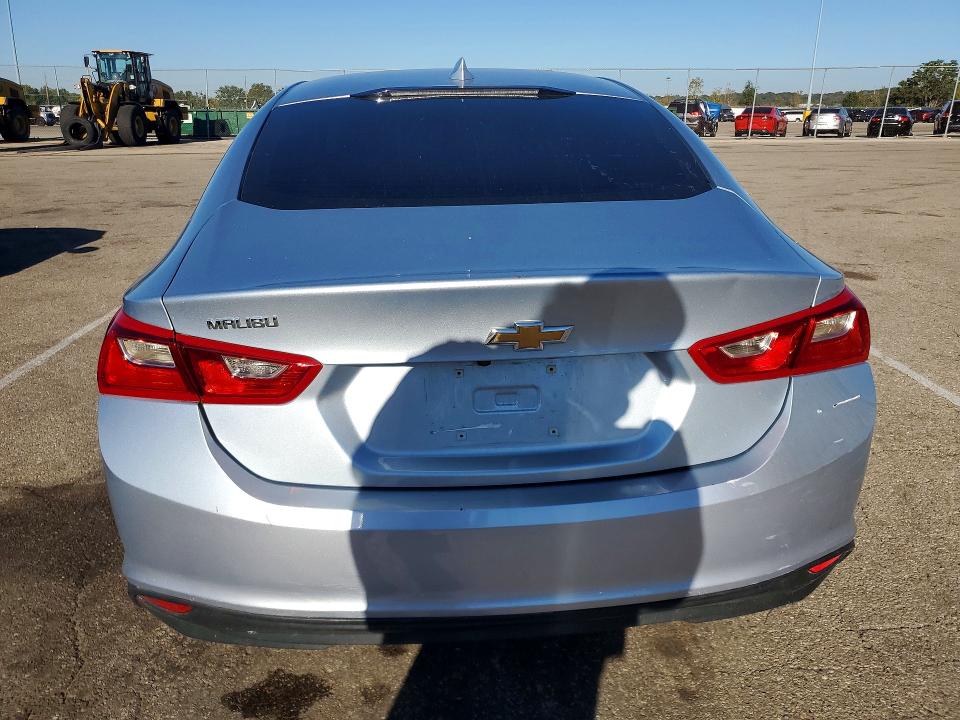 70908616 :رقم المزاد ، 1G1ZD5STXJF202741 vin ، 2018 Chevrolet Malibu مزاد بيع