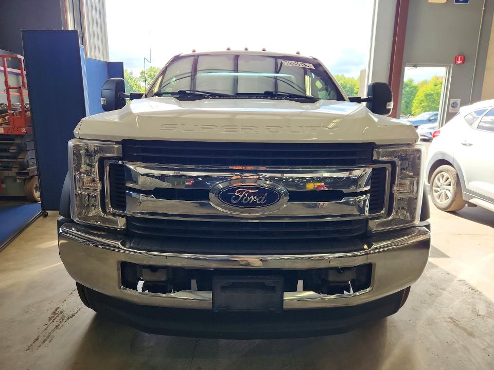 Продаж на аукціоні авто 2019 Ford F550, vin: 1FDUF5HY6KEF42664, номер лоту: 70306136