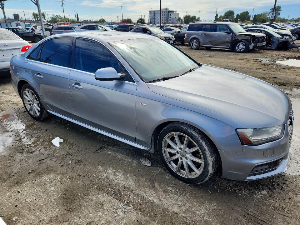 Продажа на аукционе авто 2015 Audi A4, vin: WAUAFAFL4FN001364, номер лота: 68180346