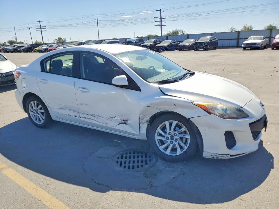 2013 Mazda 3 მანქანა იყიდება აუქციონზე, vin: JM1BL1VP0D1749134, აუქციონის ნომერი: 69085926