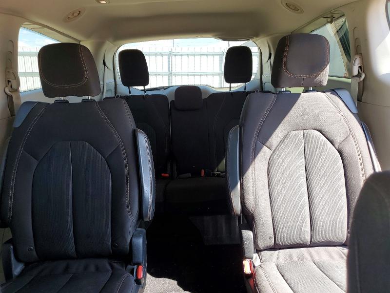 68633066 :رقم المزاد ، 2C4RC1DG1HR610387 vin ، 2017 Chrysler Pacifica مزاد بيع