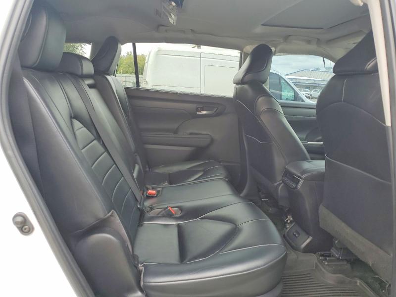 Продаж на аукціоні авто 2023 Toyota Highlander Hybrid, vin: 5TDKBRCHXPS579840, номер лоту: 68678336
