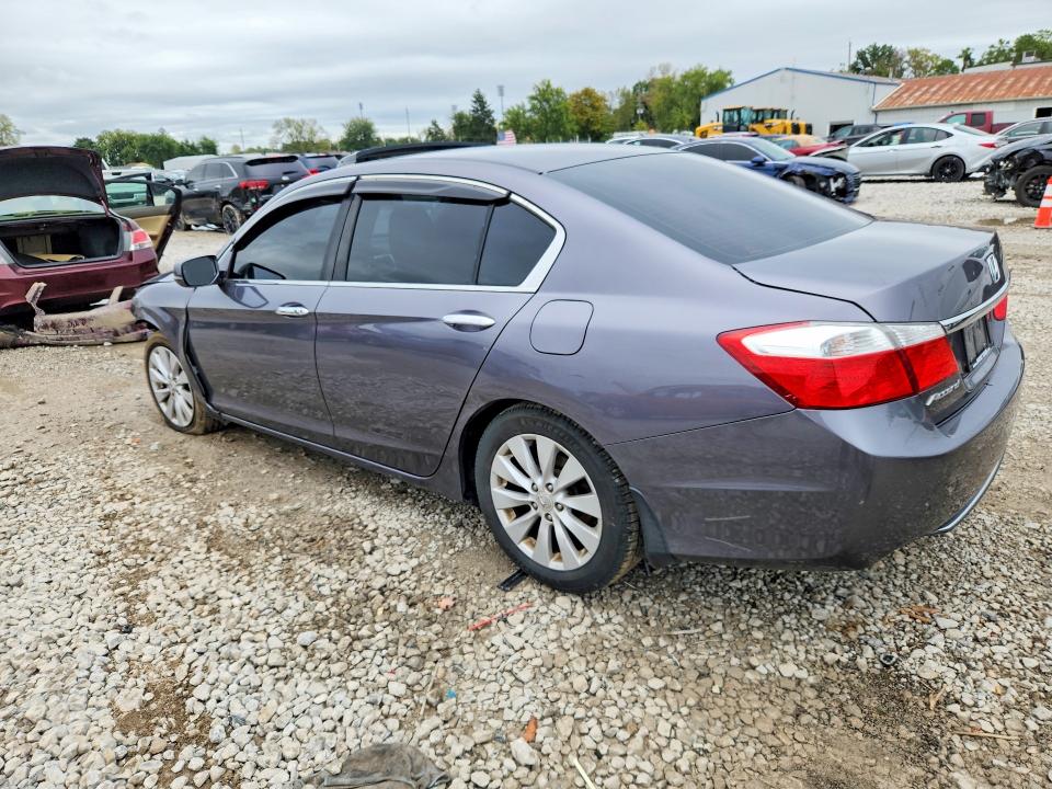 70010226 :رقم المزاد ، 1HGCR2E72FA025829 vin ، 2015 Honda Accord مزاد بيع