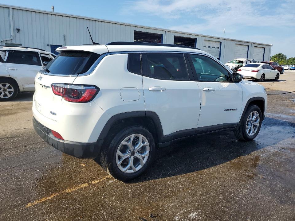 2025 Jeep Compass მანქანა იყიდება აუქციონზე, vin: 3C4NJDBNXST616832, აუქციონის ნომერი: 67745696