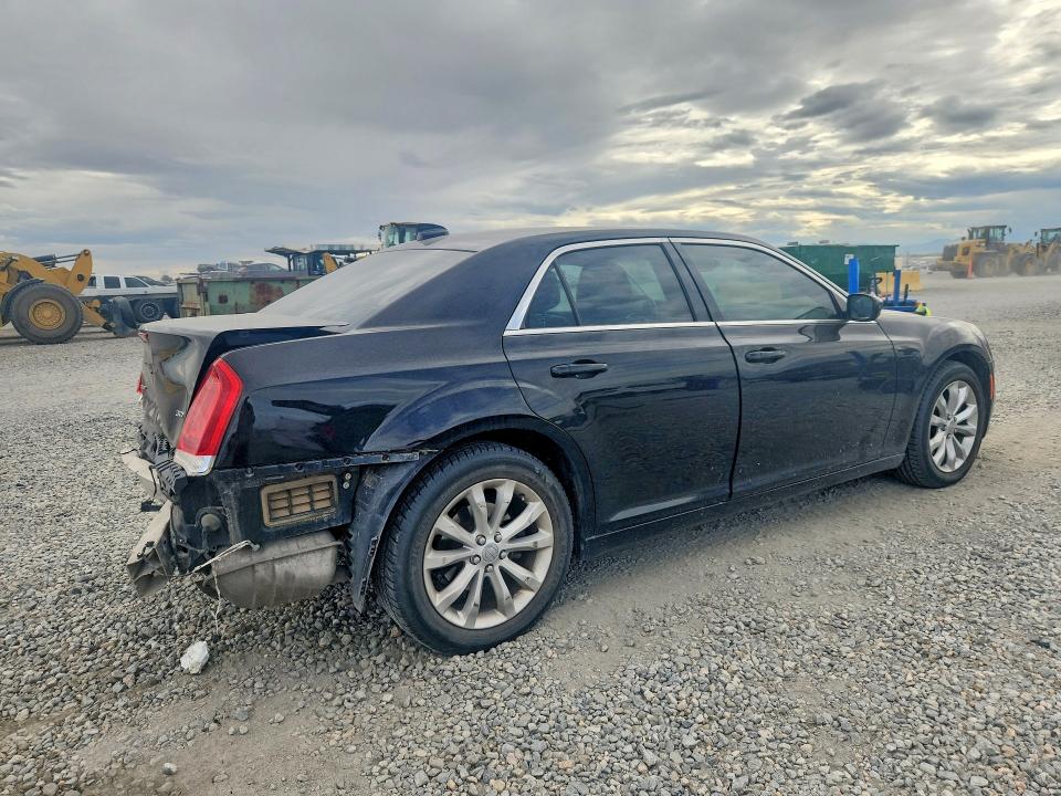 Продаж на аукціоні авто 2016 Chrysler 300, vin: 2C3CCARG0GH220677, номер лоту: 69388506