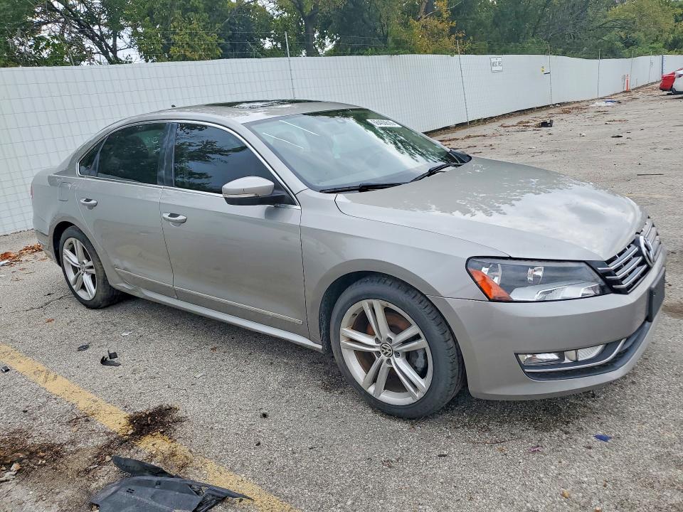 Продажа на аукционе авто 2014 Volkswagen Passat, vin: 1VWCN7A32EC082607, номер лота: 68400616