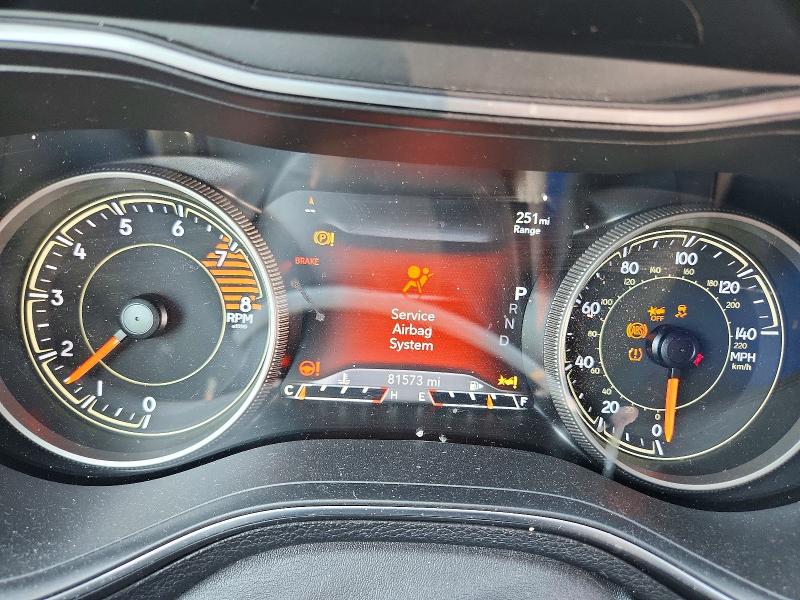 67709216 :رقم المزاد ، 1C4PJMDX5KD354067 vin ، 2019 Jeep Cherokee مزاد بيع