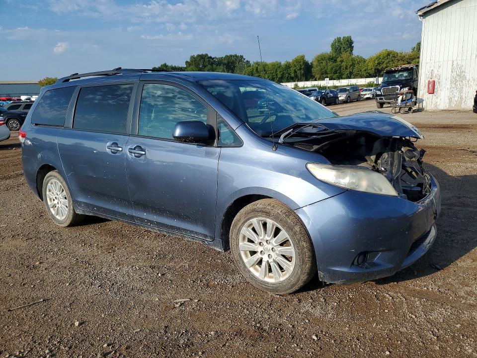 Продаж на аукціоні авто 2014 Toyota Sienna, vin: 5TDJK3DC1ES083723, номер лоту: 67080976