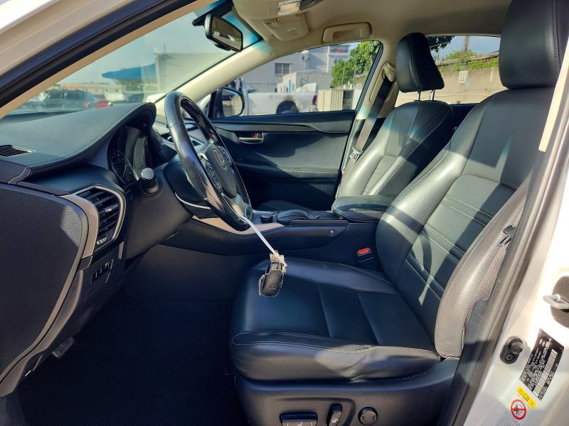 69022396 :رقم المزاد ، JTJYARBZ0H2068201 vin ، 2017 Lexus Nx 200t مزاد بيع