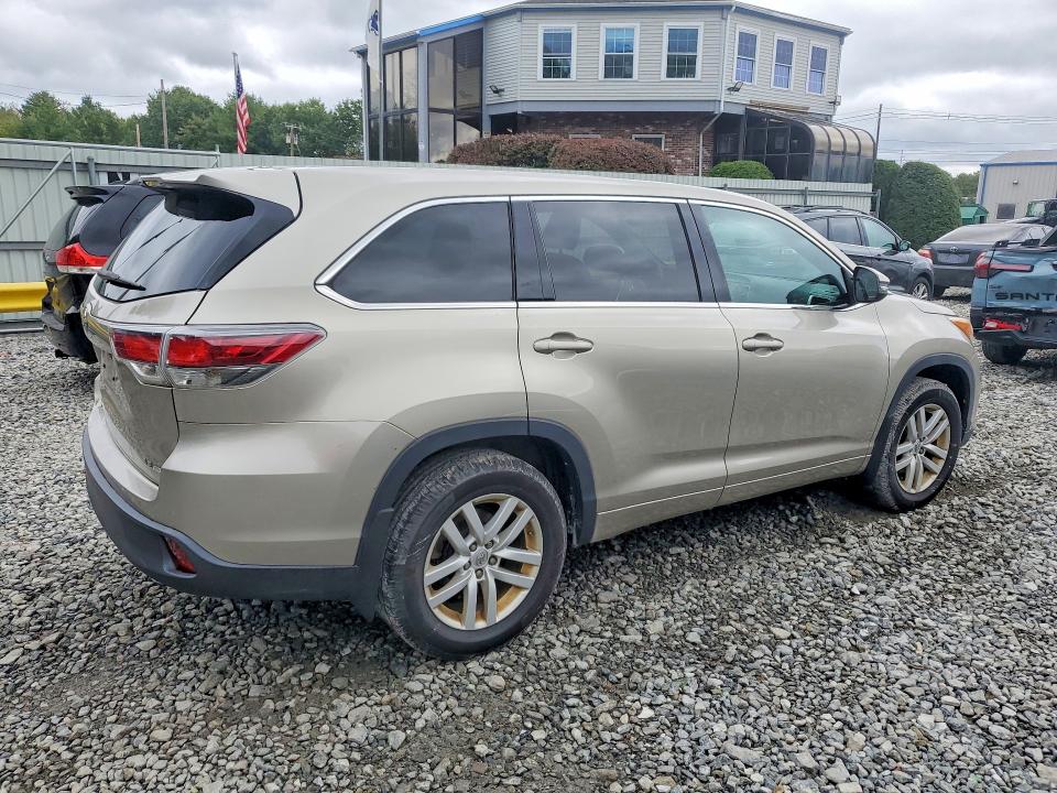 70771446 :رقم المزاد ، 5TDBKRFH1FS165470 vin ، 2015 Toyota Highlander مزاد بيع