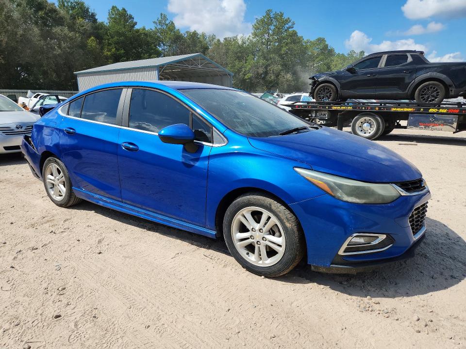 Продаж на аукціоні авто 2018 Chevrolet Cruze, vin: 1G1BE5SM8J7148969, номер лоту: 69306146