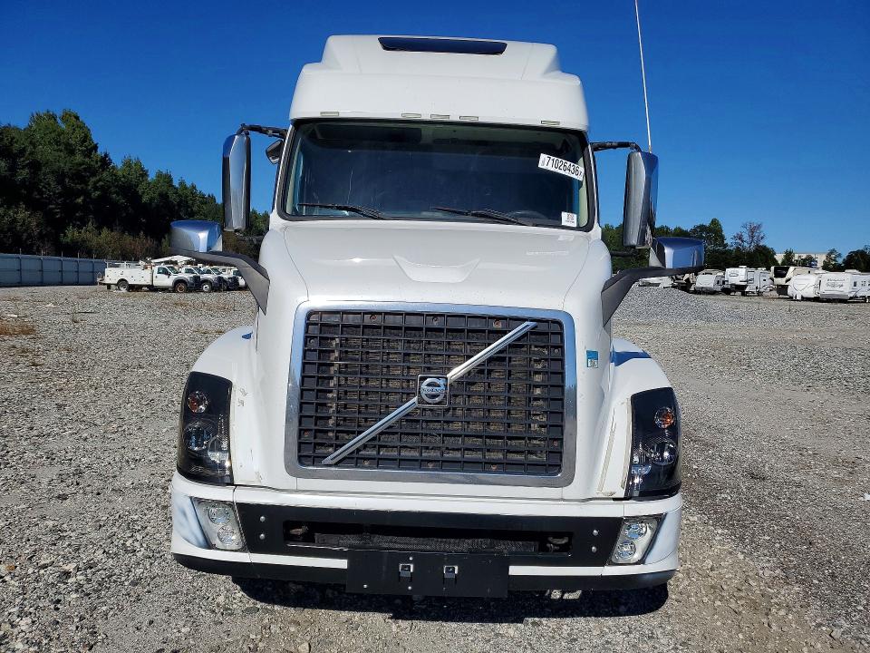 Aukcja sprzedaży 2016 Volvo Vn, vin: 4V4NC9EJ5GN946695, numer aukcji: 71026436