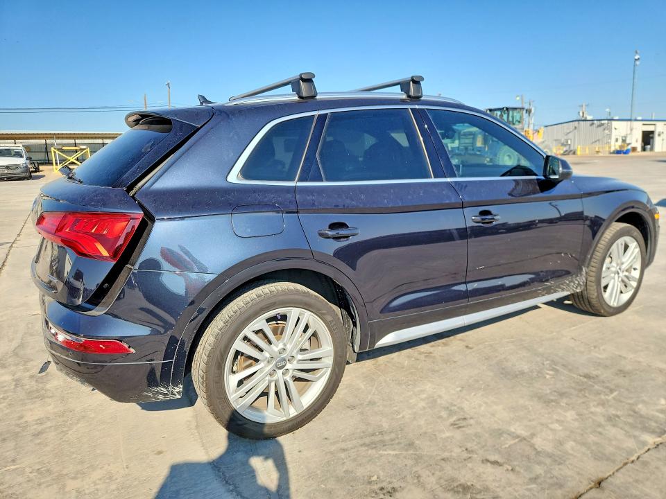 68079966 :رقم المزاد ، WA1BNAFY1L2037963 vin ، 2020 Audi Q5 مزاد بيع