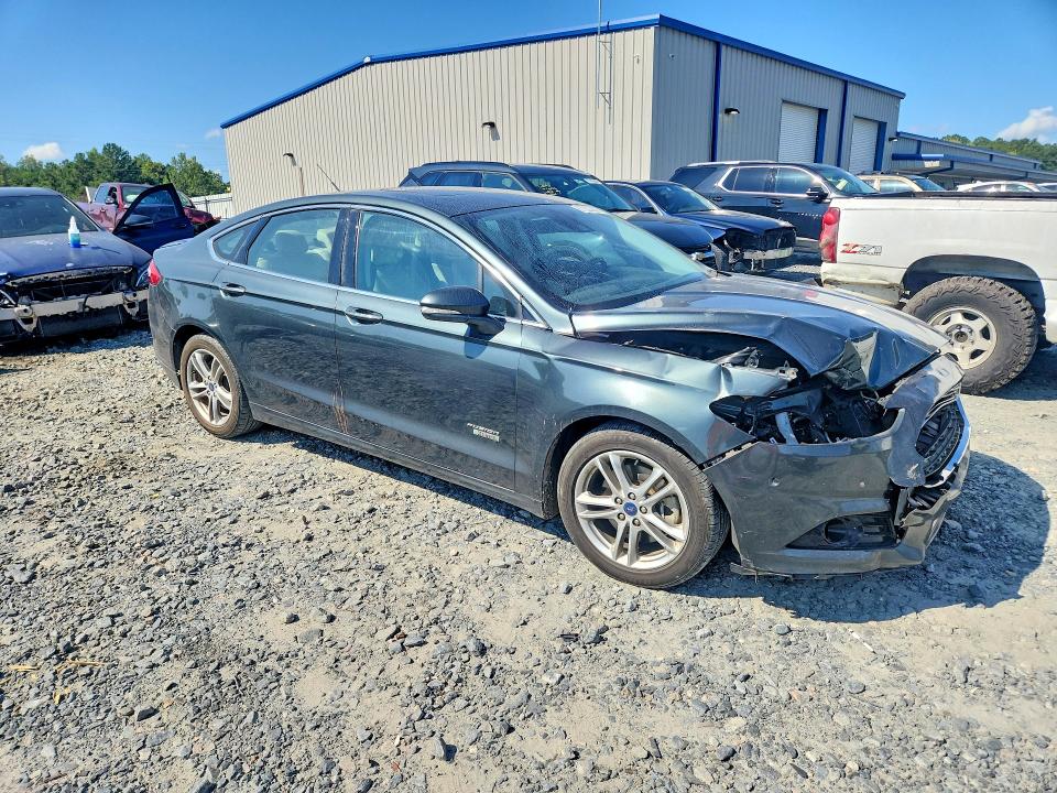 67320886 :رقم المزاد ، 3FA6P0SU9GR120997 vin ، 2016 Ford Fusion مزاد بيع