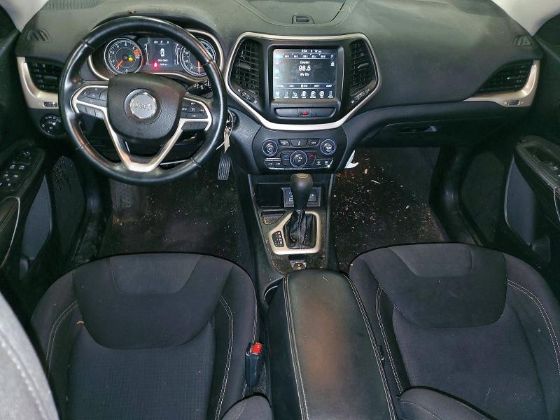 68202946 :رقم المزاد ، 1C4PJLCB8GW293759 vin ، 2016 Jeep Cherokee مزاد بيع
