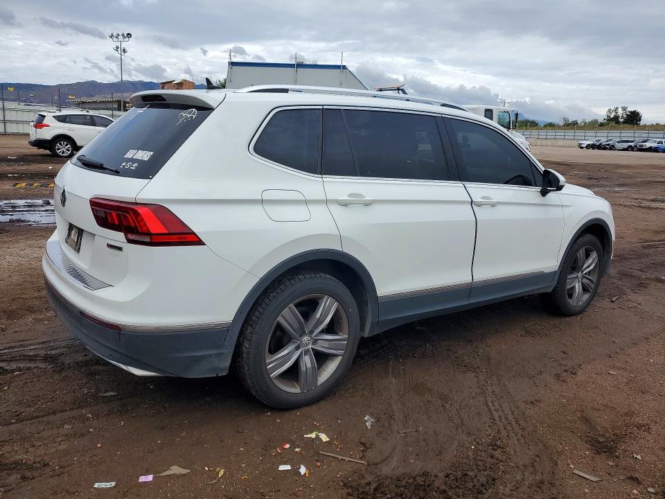 70301116 :رقم المزاد ، 3VV2B7AX1LM160169 vin ، 2020 Volkswagen Tiguan مزاد بيع