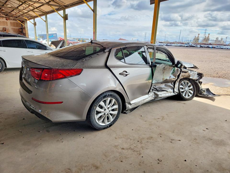 69233836 :رقم المزاد ، 5XXGN4A79FG413674 vin ، 2015 Kia Optima مزاد بيع