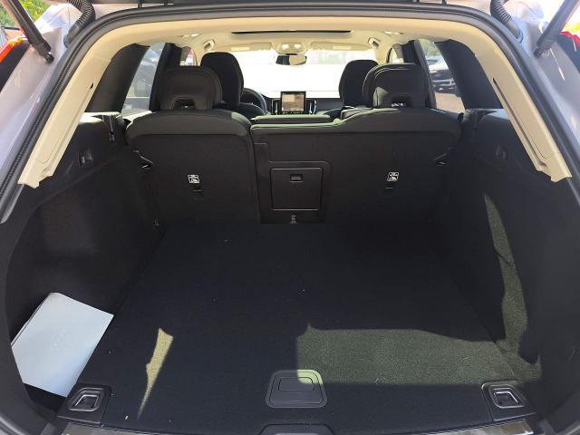 Продажа на аукционе авто 2026 Volvo Xc60, vin: YV4M12RC5T1386868, номер лота: 67755176
