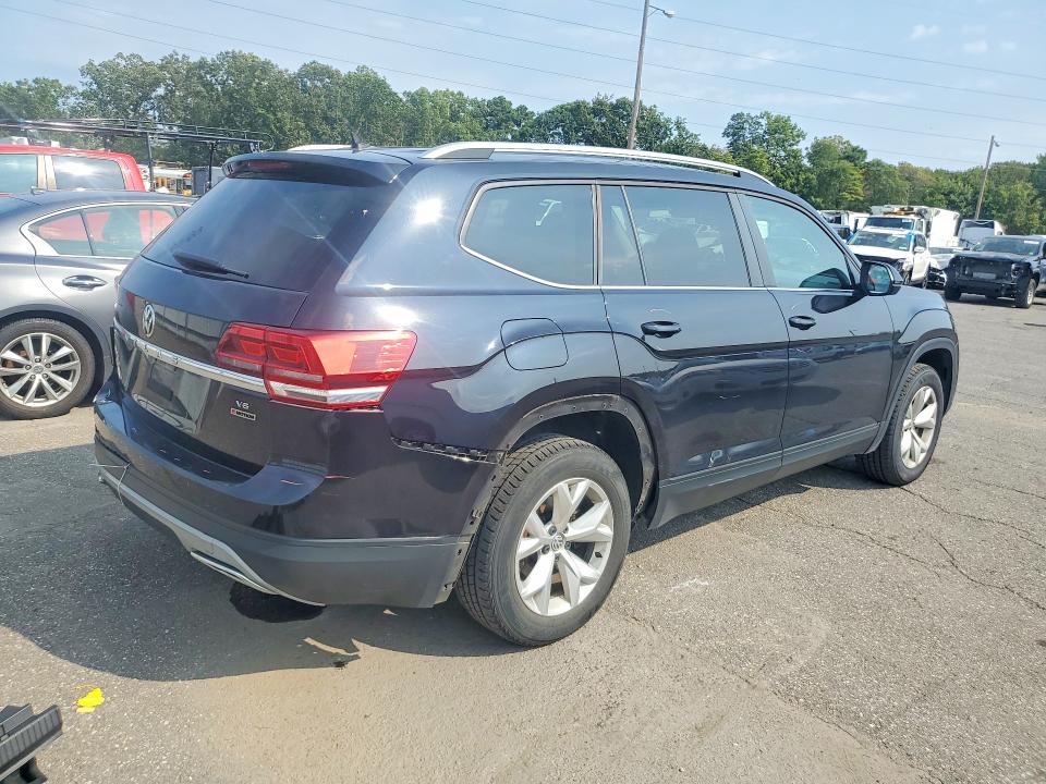 69310136 :رقم المزاد ، 1V2GR2CAXJC531385 vin ، 2018 Volkswagen Atlas مزاد بيع
