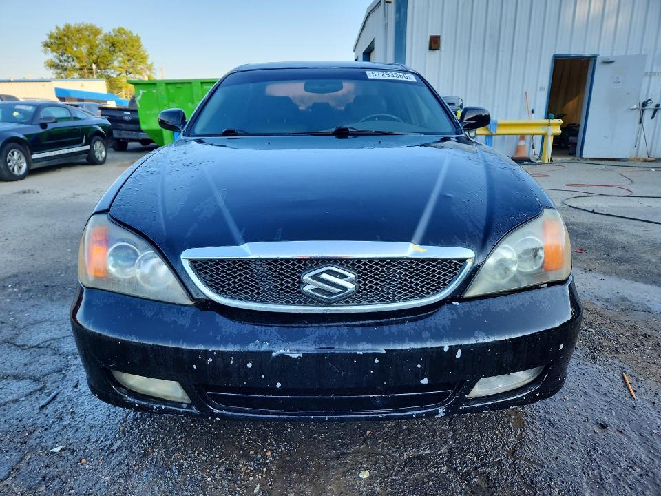 67293366 :رقم المزاد ، KL5VM52L04B129080 vin ، 2004 Suzuki Verona مزاد بيع