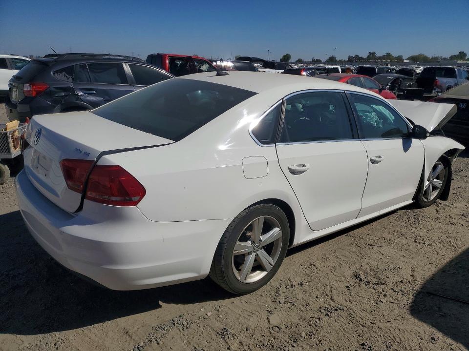 Продаж на аукціоні авто 2015 Volkswagen Passat, vin: 1VWBV7A32FC040855, номер лоту: 70897866