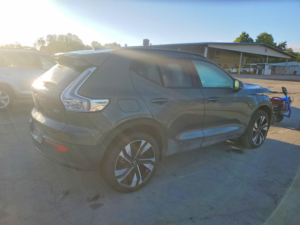 68356516 :رقم المزاد ، YV4L12UC3T2765218 vin ، 2026 Volvo Xc40 مزاد بيع