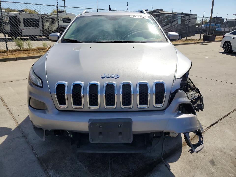 70168426 :رقم المزاد ، 1C4PJLDB4FW765842 vin ، 2015 Jeep Cherokee مزاد بيع