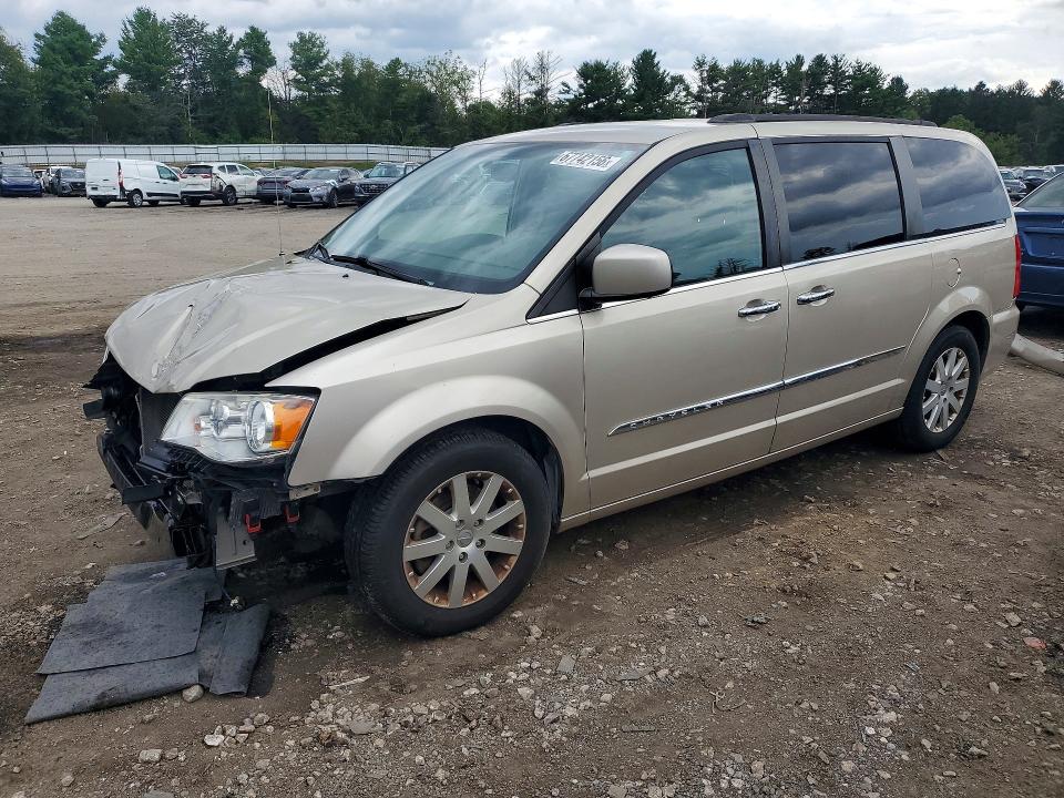 67742156 :رقم المزاد ، 2C4RC1BG6FR755683 vin ، 2015 Chrysler Town & Country مزاد بيع