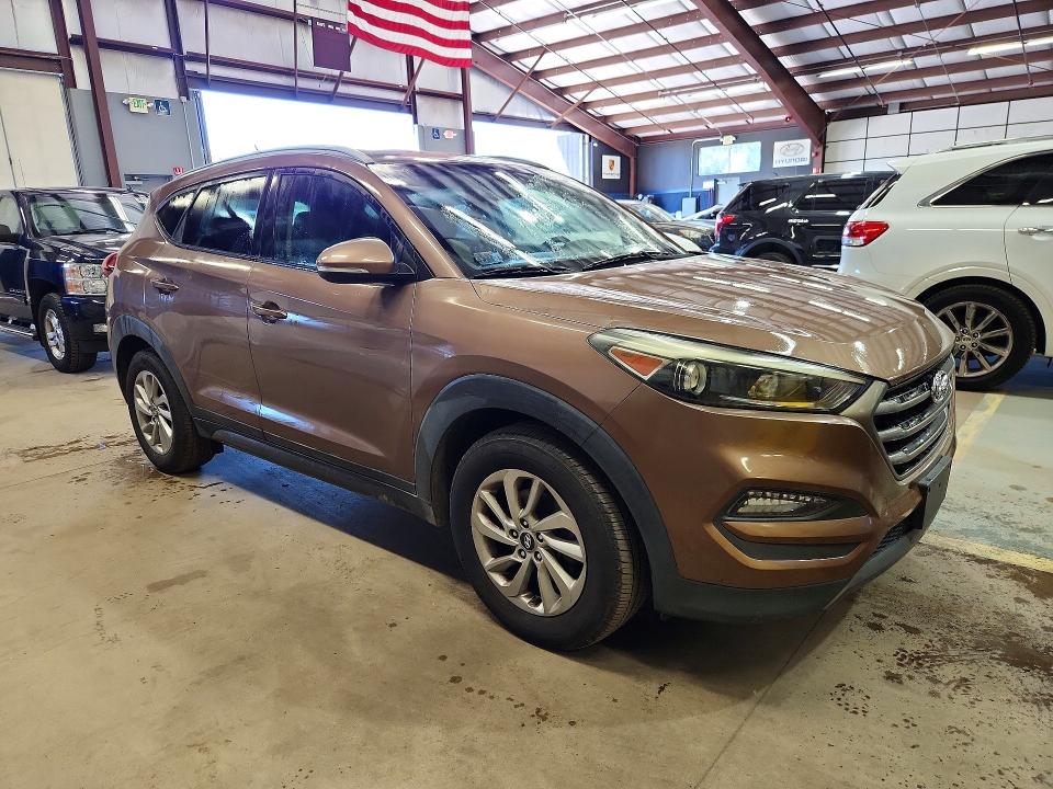 68541356 :رقم المزاد ، KM8J3CA20GU052059 vin ، 2016 Hyundai Tucson مزاد بيع