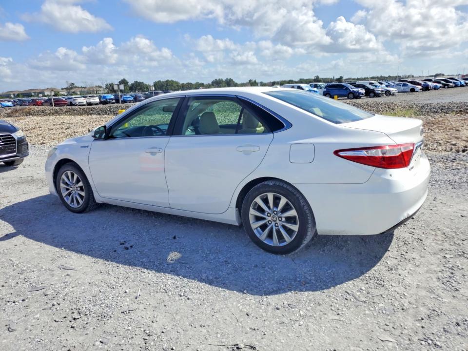 69303926 :رقم المزاد ، 4T1BD1FK9FU171130 vin ، 2015 Toyota Camry Hybrid مزاد بيع