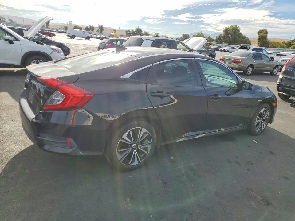 Продаж на аукціоні авто 2017 Honda Civic, vin: 19XFC1F39HE205585, номер лоту: 68303376