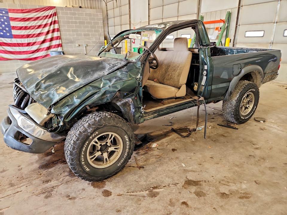 2001 Toyota Tacoma მანქანა იყიდება აუქციონზე, vin: 5TEPM62N31Z811839, აუქციონის ნომერი: 68015166