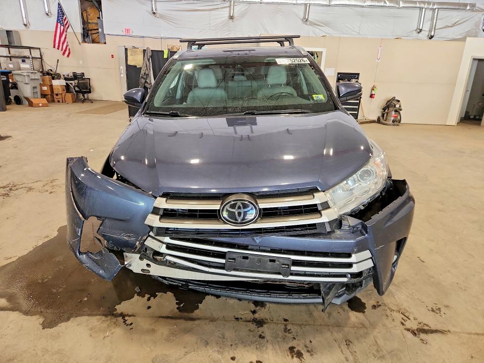Aukcja sprzedaży 2017 Toyota Highlander, vin: 5TDJZRFH5HS379226, numer aukcji: 69752526