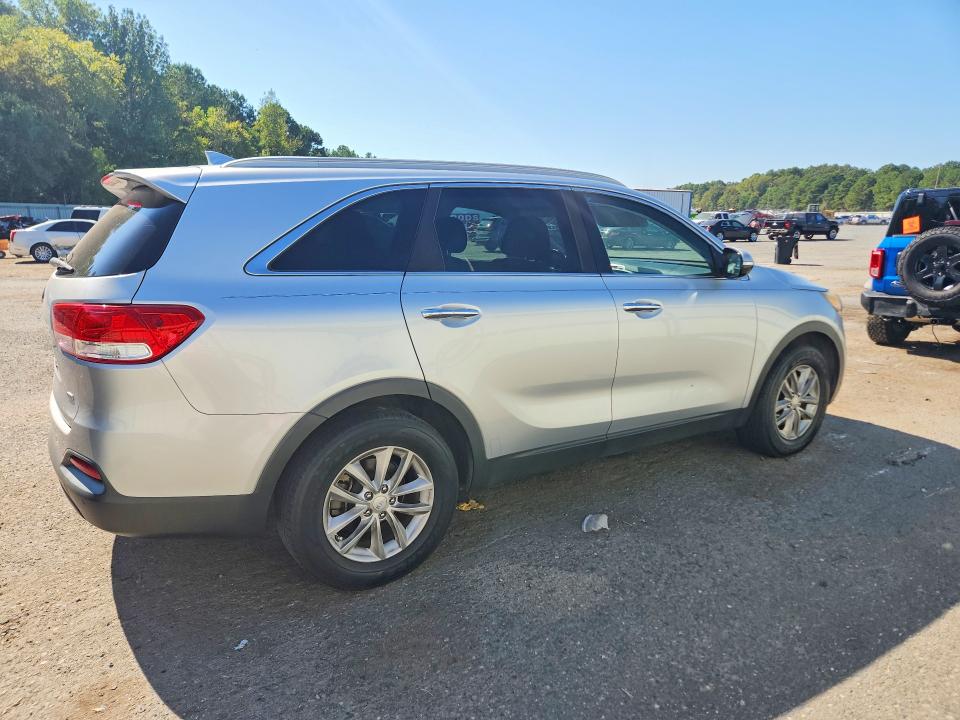 69941986 :رقم المزاد ، 5XYPG4A35GG030223 vin ، 2016 Kia Sorento مزاد بيع
